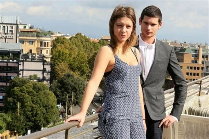 Who is Adele Exarchopoulos Dating – Adele Exarchopoulos's Boyfriend & Exes