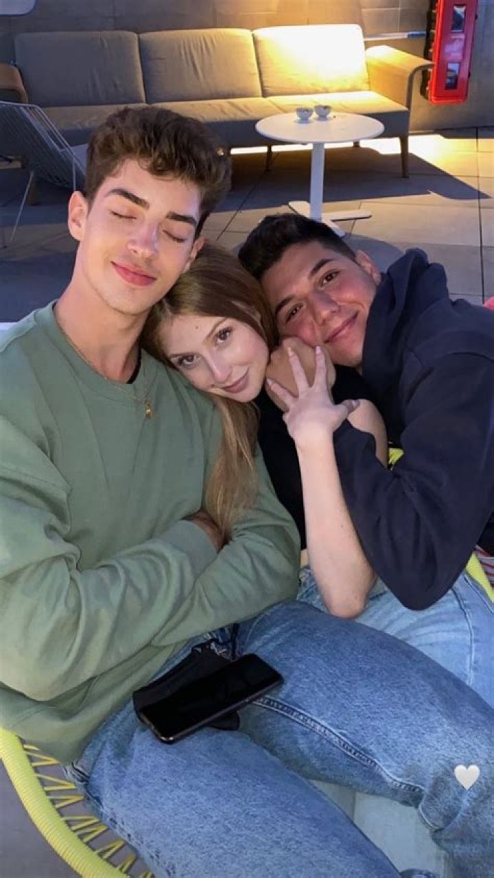 Ana Alice Rio’s Girlfriend: Who is Ana Alice Rio Dating?