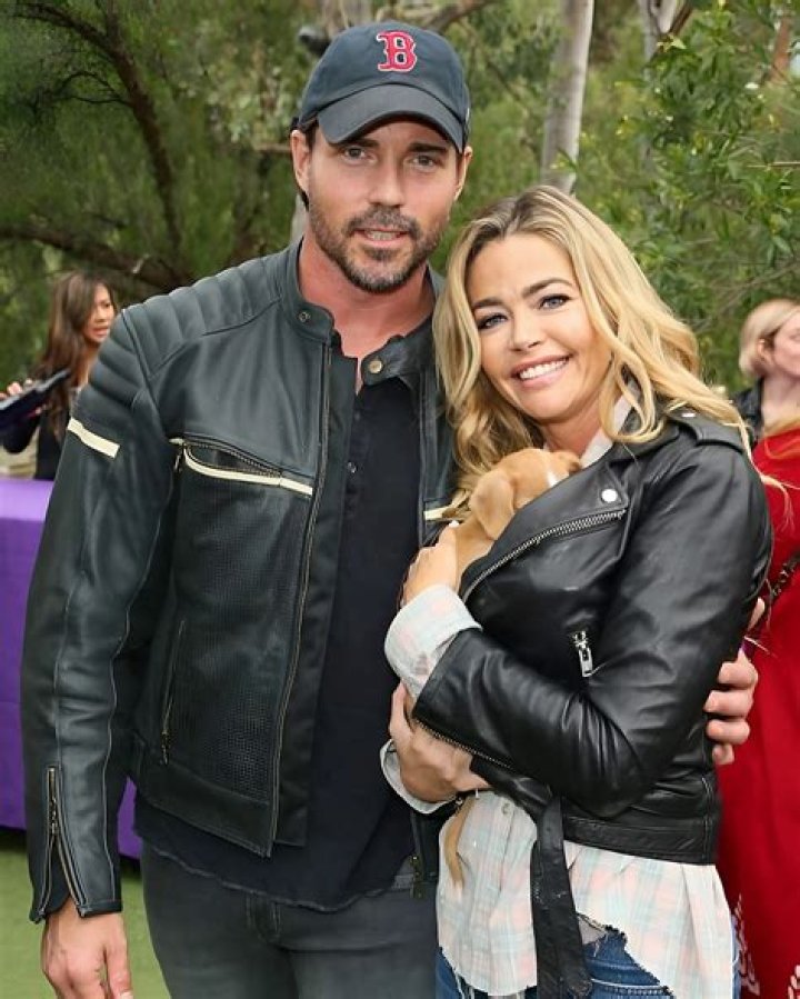 Who is Ariana Richards Dating – Ariana Richards's Husband & Exes