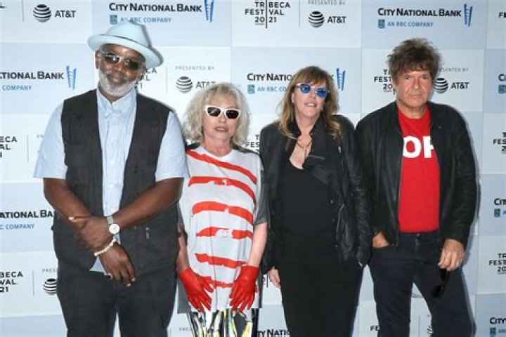 Who is Billy Burke Dating – Billy Burke's Wife & Exes