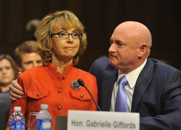 Carrie Gifford’s Boyfriend: Who is Carrie Gifford Dating?