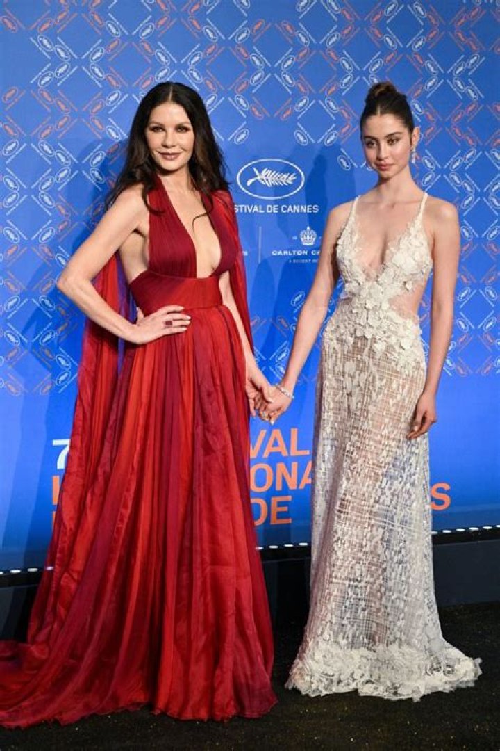 Carys Zeta Douglas’s Boyfriend: Who is Carys Zeta Douglas Dating?