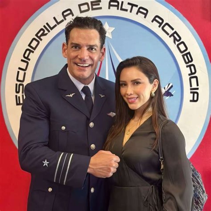 Who is Cristian de la Fuente Dating – Cristian de la Fuente's Wife & Exes