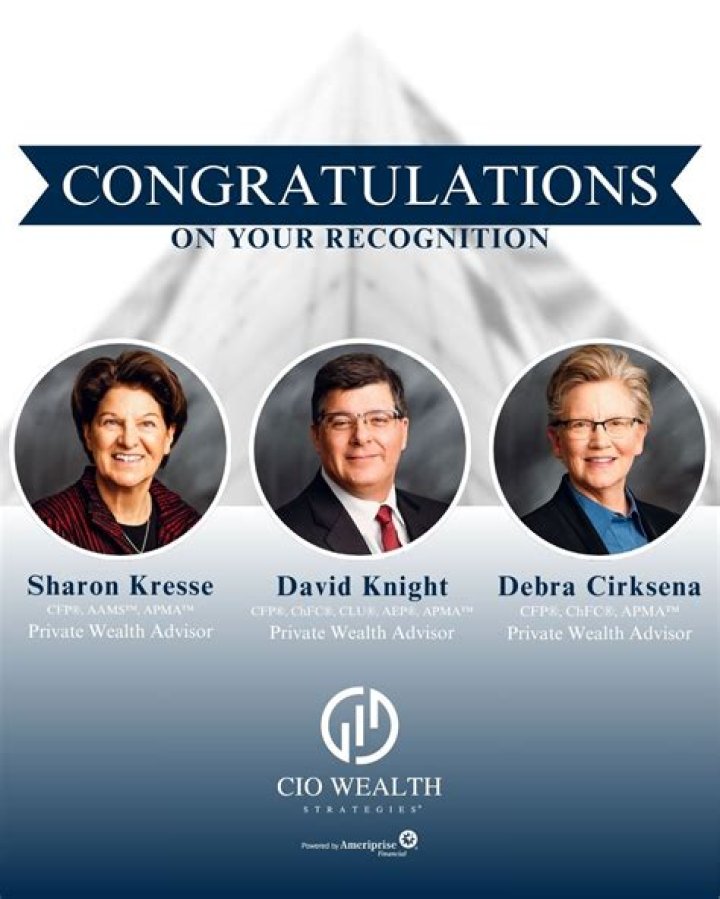 Debra McGrath’s Husband: Who is Debra McGrath Dating?