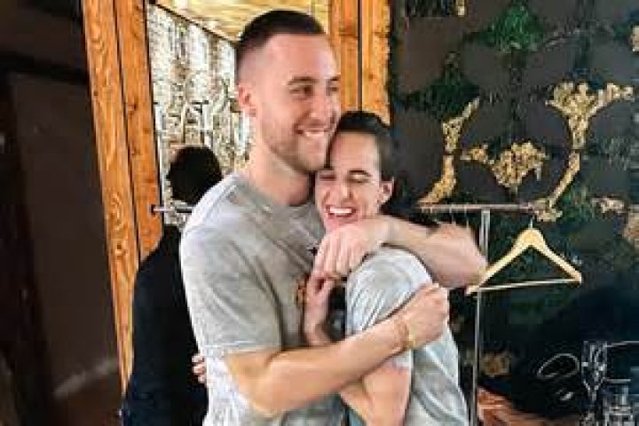 Dodie Clark’s Boyfriend: Who is Dodie Clark Dating?