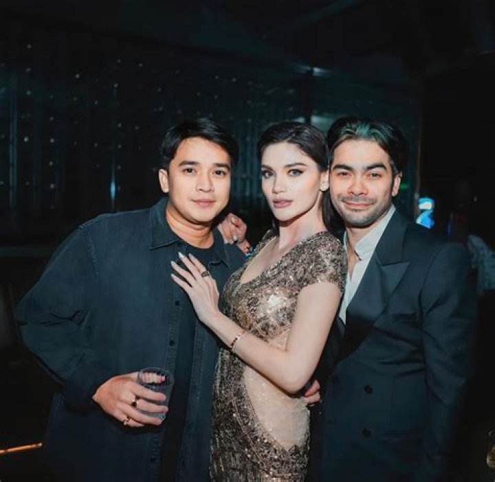 Hilda Vitria Khan’s Girlfriend: Who is Hilda Vitria Khan Dating?