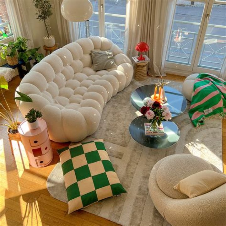 Interior by Kati’s Girlfriend: Who is Interior by Kati Dating?