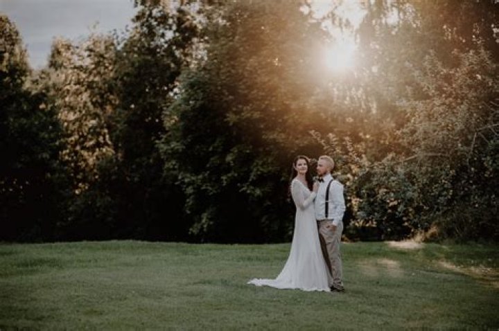 Who is Jeremy Stenberg Dating – Jeremy Stenberg's Wife & Exes