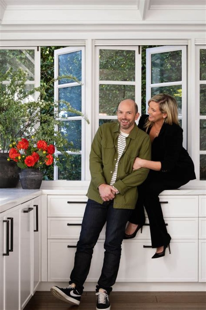 June Diane Raphael’s Husband: Who is June Diane Raphael Dating?