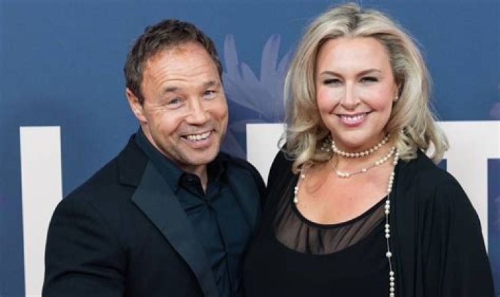 Who is Laurie Walters Dating – Laurie Walters's Husband & Exes