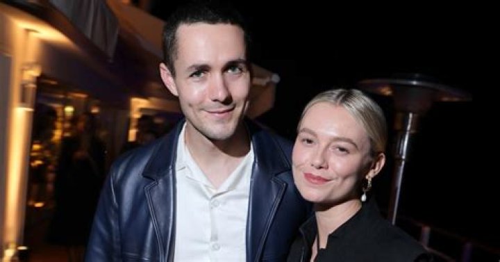 Who is Matt King Dating – Matt King's Girlfriend & Exes