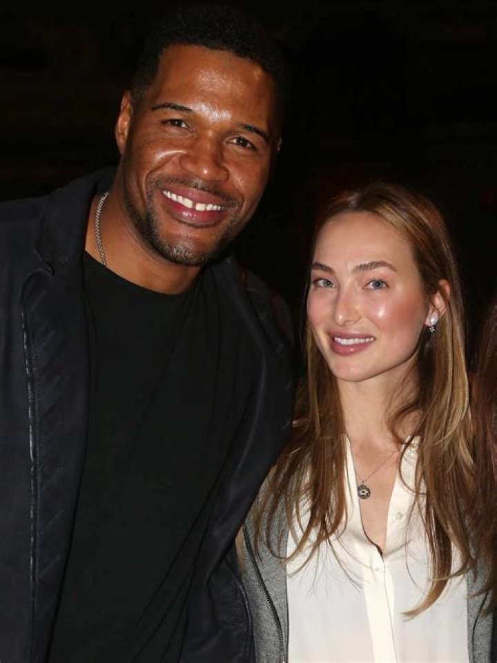 Michael Strahan’s Girlfriend: Who is Michael Strahan Dating?