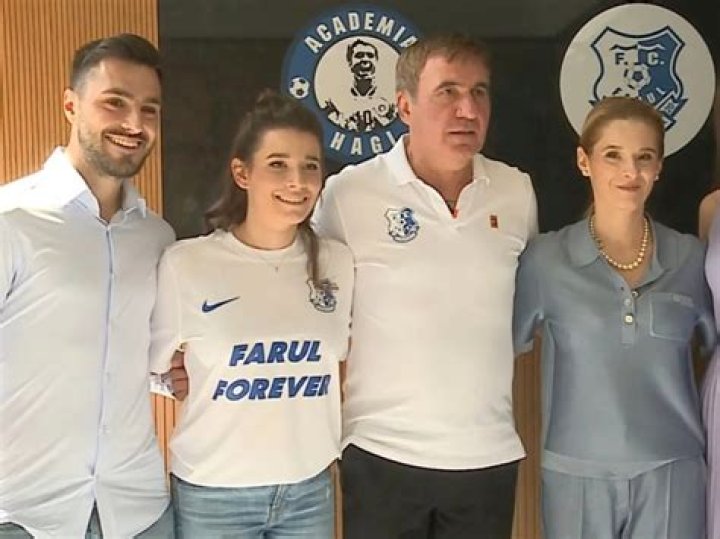 Polyxeni Ferfeli’s Boyfriend: Who is Polyxeni Ferfeli Dating?