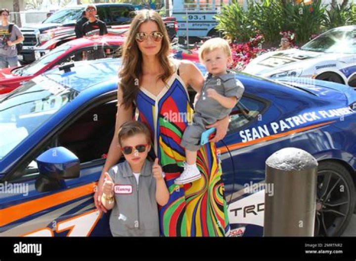 Who is Sean Patrick Flanery Dating – Sean Patrick Flanery's Wife & Exes